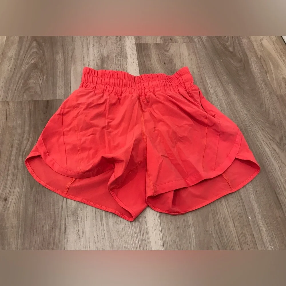 Lululemon Track That Mid-Rise Lined Short - Picture 4 of 10